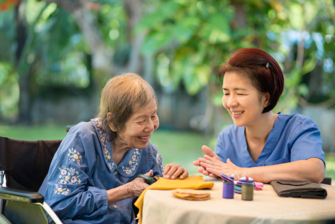 managing-seniors-cognitive-behaviors-at-home